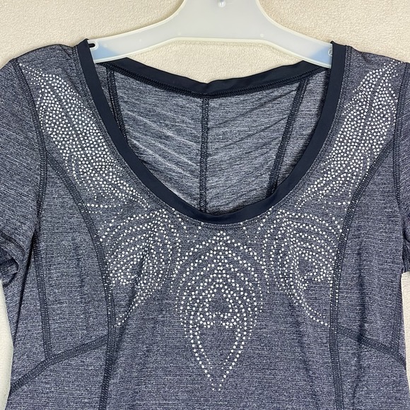 Lululemon Shirt Womens 4 Gray Athletic Short Sleeve Scoop Neck Adjustable Hem - Picture 2 of 8